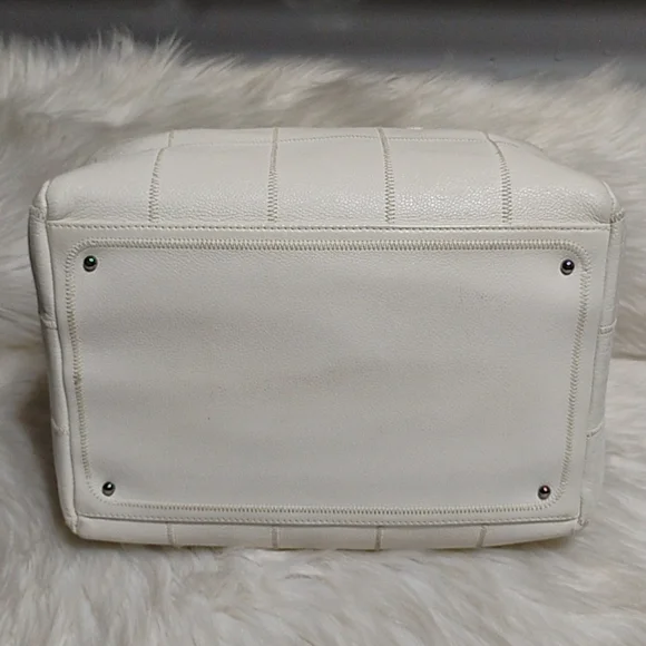 SALE! Chanel Choco Bar Coco Mark Lux Square Stitch White Boston Bowler Handbag - Picture 6 of 13